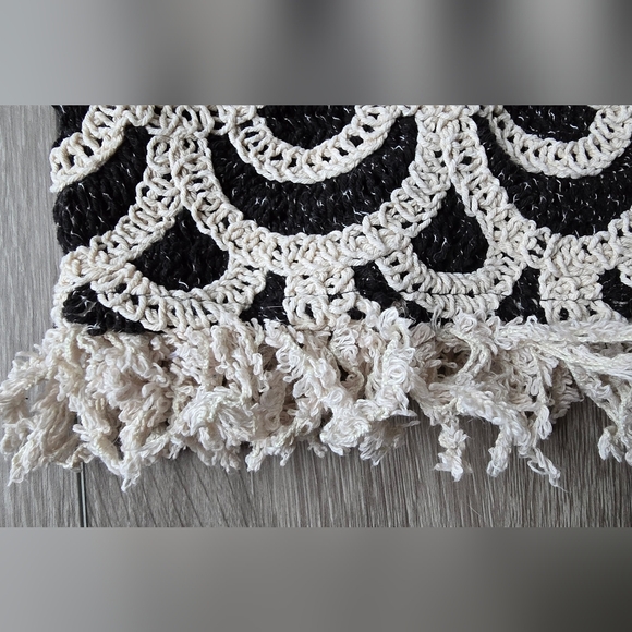 Mango MNG Crochet Lace Fringe Crop Top Black Cream Scallop Boho Festival M - Picture 4 of 14